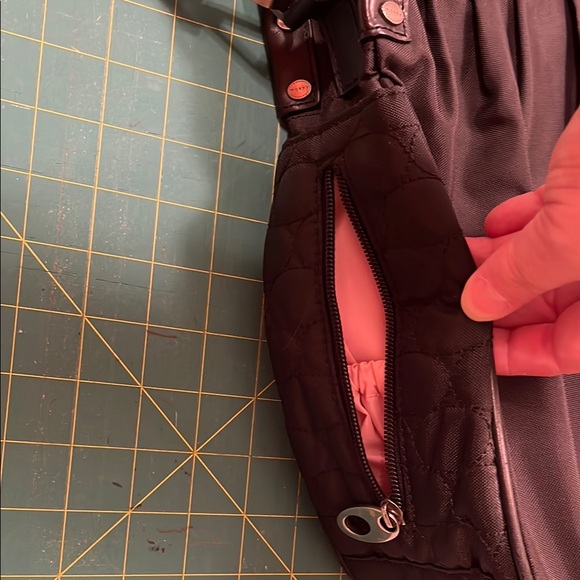 Sleek Mosey Black Crossbody and Shoulder Bag - Picture 7 of 15